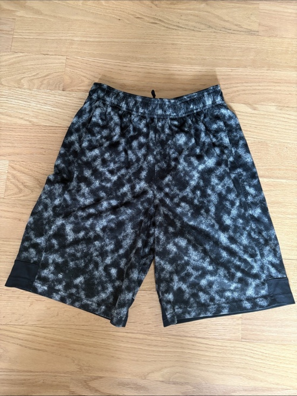 Under Armour Boys Athletic Shorts Lot | L